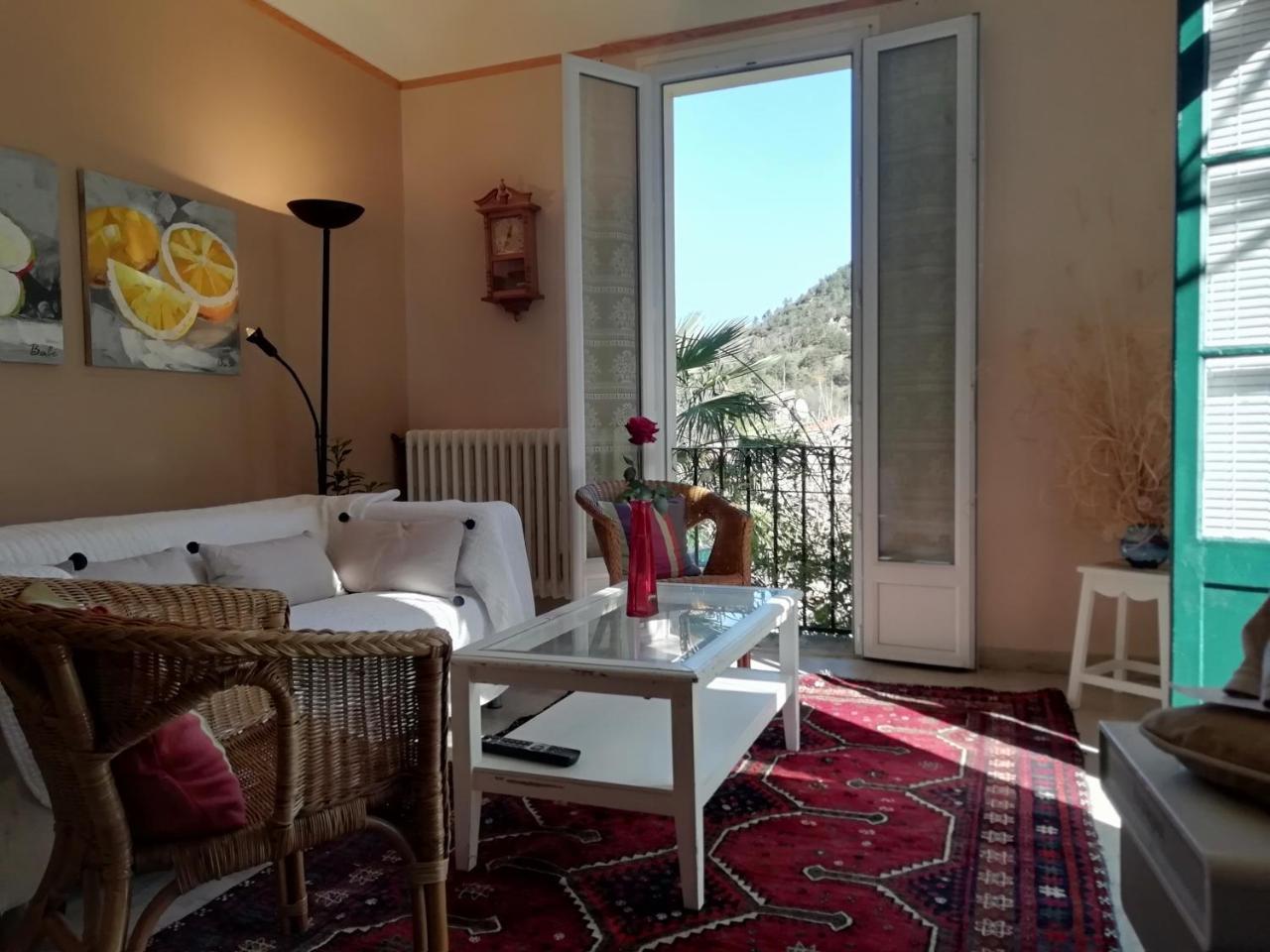 La Mirabelle-casteil Country House Affittacamere Esterno foto